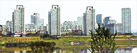 http://m.hankyung.com/apps/news.view?aid=2012100466011 잘 나가던 세종시 아파트·택지 분양