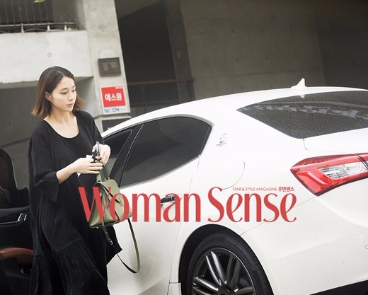이민정 출산 후 근황 포착 이민정 출산 후 근황 포착 / 사진 =우먼센스 제공
