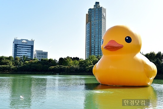 석촌호수 수위저하 석촌호수 수위저하 / 사진= 한경닷컴 진연수기자