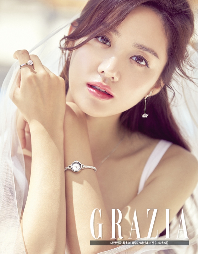한그루 웨딩화보 /사진=그라치아 제공