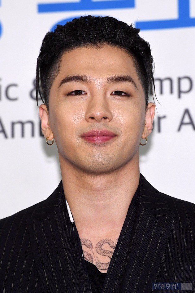 태양, '심쿵 눈맞춤'
