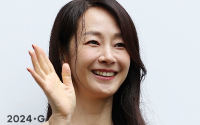 "17세 어린 연하남이 고백" 女배우 파격 발언