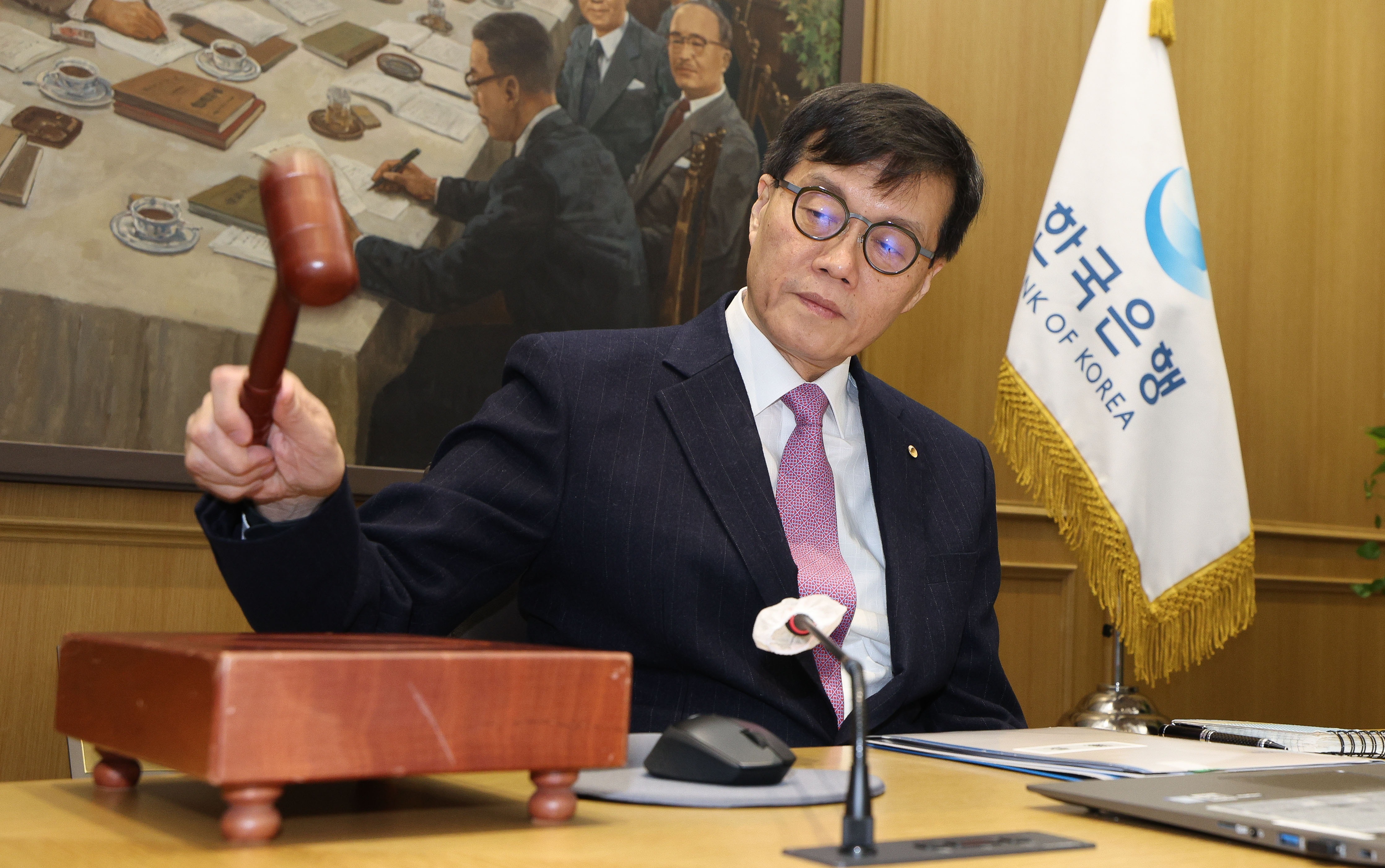 속보 기준금리 '동결' 한은, 연 3.0% 유지