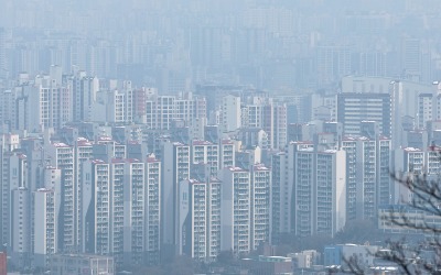 부동산 침체 속 인기지역 물량 '뚝' 아파트 분양가 22개월 만에 최저