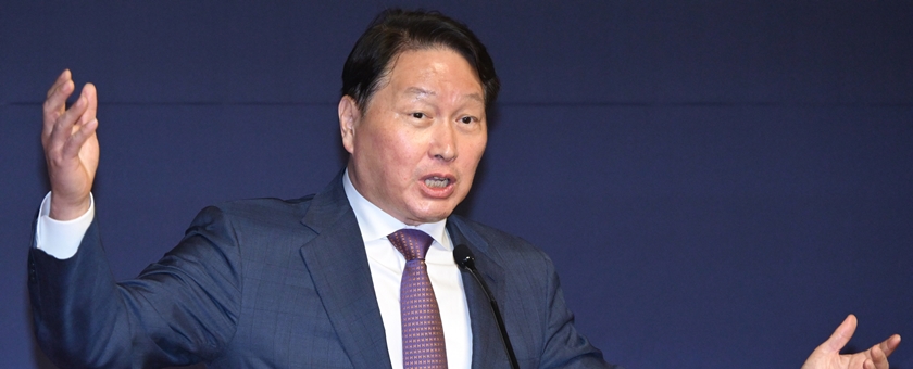 최태원 '웃고' 이재용 '울고'...뒤바뀐 반도체 '최강자'