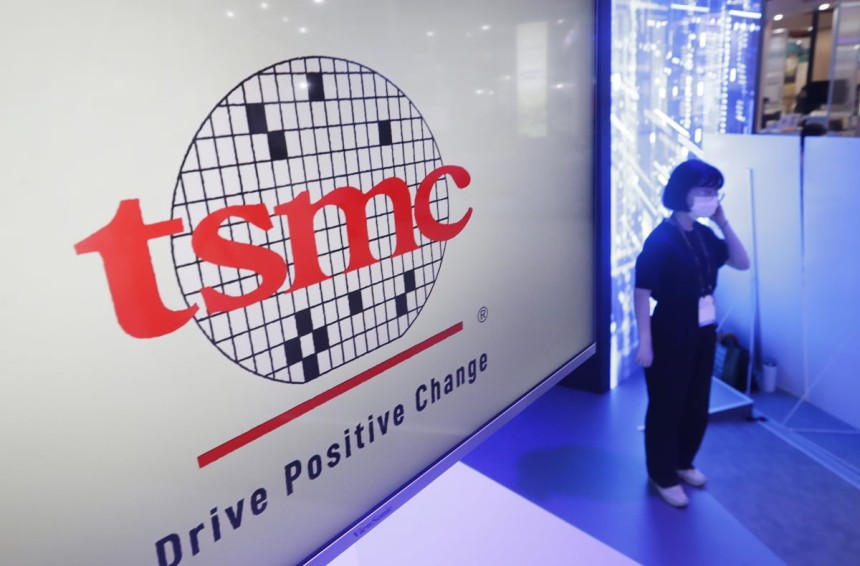 "삼성보다 10조원 더 벌었다" TSMC, 파운드리 왕좌 굳히기