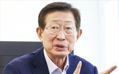 "李정부, 실용적 시장주의 뒷받침할 구체적 중·단기 방안 내놔야" 한경 인터뷰