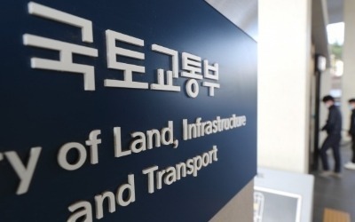 주담대 틀어막았는데 악성 미분양 '최다'…주택시장 고차방정식