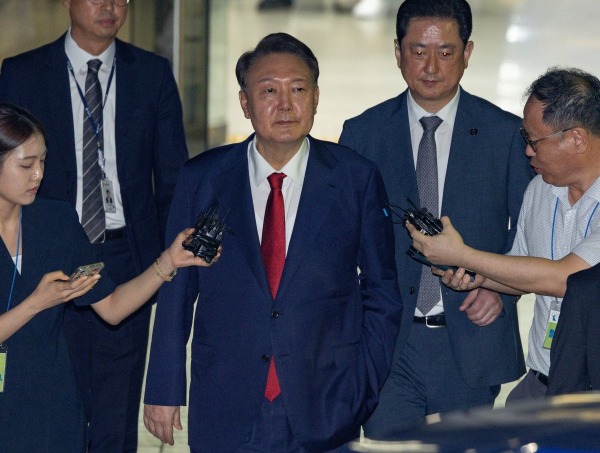 속보 尹 124일 만에 재구속 특검 '속전속결' 전략 통했다