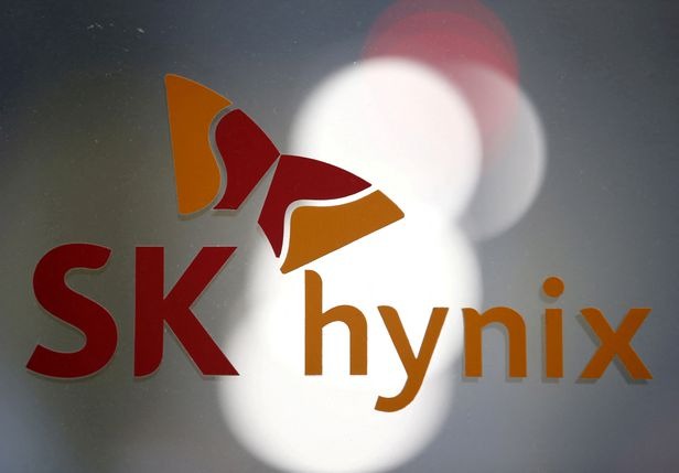 "HBM 주도" VS "독주 흔들"…하이닉스 놓고 엇갈린 전망