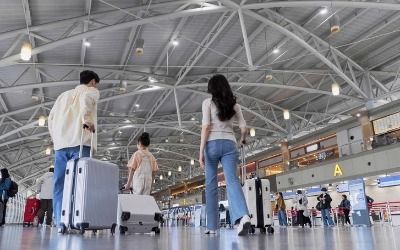 "10월 황금연휴 온다" … 노랑풍선·하나투어 꿈틀