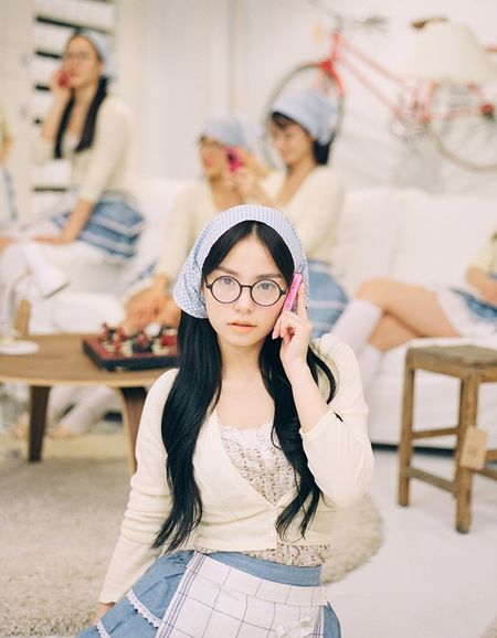 민효린 'Touch me' 러브콜 쇄도‥핑크뷰티폰도 인기끌까?