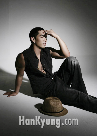 크라운제이, 서인영과 부른 ‘Too Much’ 인기돌풍!