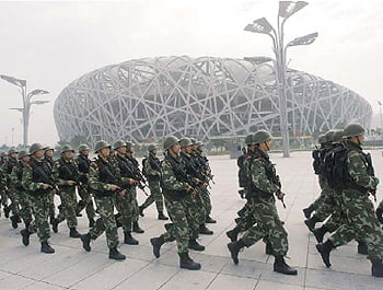 [Focus] 축제 빠진 베이징 올림픽…中國의 한계?