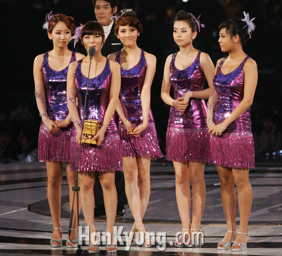 ‘MKMF 3관왕’ 원더걸스 “변치 않는 원더걸스 되겠다”