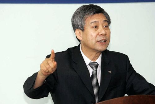 강창희 미래에셋 부회장,"주가하락땐 주식형펀드 더 투자해야"
