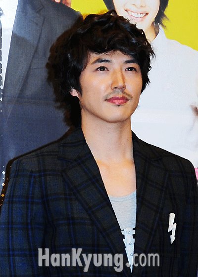 윤상현 "내 꿈은 원래 가수였다" … 신성우의 '서시' 열창