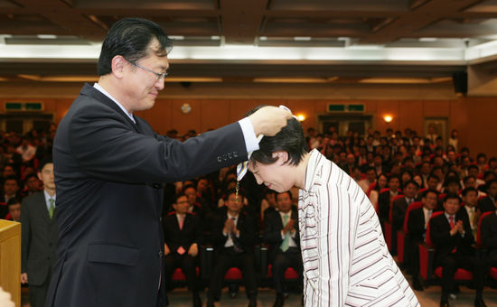 한국證, 통합4돌 기념식