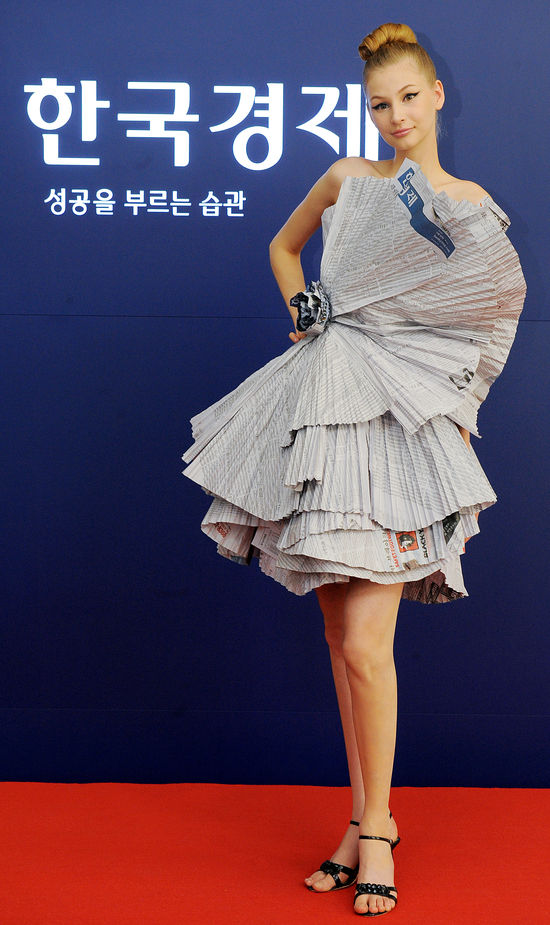신문 드레스…한경 패션사이트 오픈