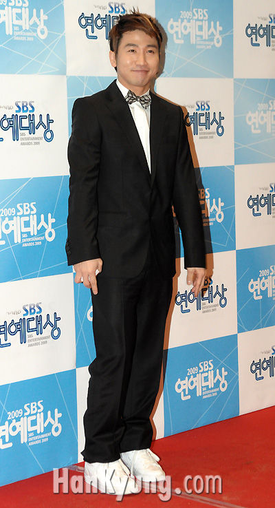 유세윤, 미니홈피에 신곡 '성공' 공개