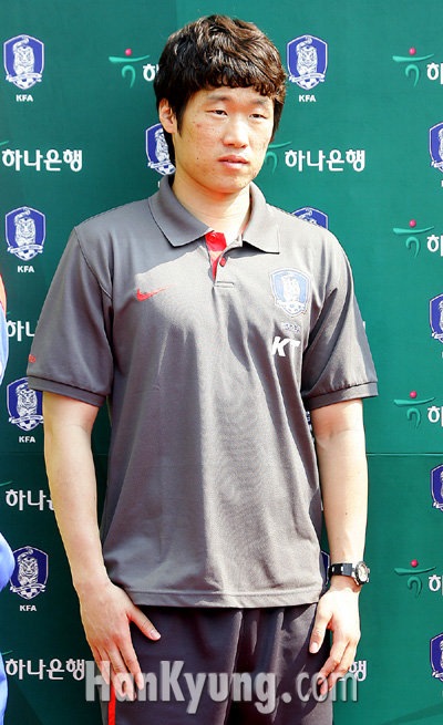 박지성, 챔스리그 '1도움' 활약…맨유 3-0 대승