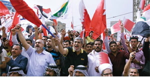 [Global Issue] 中東에 부는 민주화 바람… 종파 갈등에 발목 잡히나