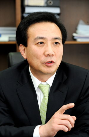 세계 최고속 '베가 레이서' 탄생 막전막후