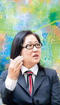 고국의 자연 화려한 붓질…"제 그림 보고 한 템포 쉬어가세요"