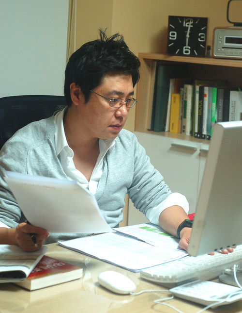 개인투자자 원금회복 돕던 주식고수, 어쩌다 수백억원 손해볼 처지에…'황당'