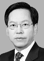 최기의 '원카드' 전략으로 승부
