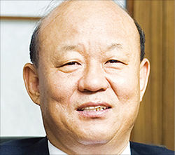 속속 드러나는 김찬경 미래저축銀회장 비리 백태