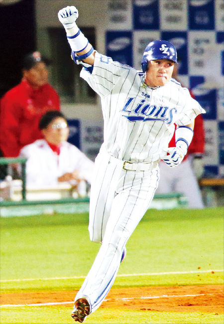 이승엽 '투런포'…삼성, 먼저 웃었다