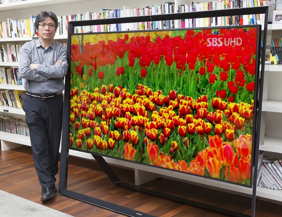 배우 솜털까지 표현…삼성 UHD TV 화질 최고