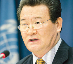 신선호 유엔주재 北 대사 "美와 언제든 전쟁 가능…비핵화 절대 수용 못해"