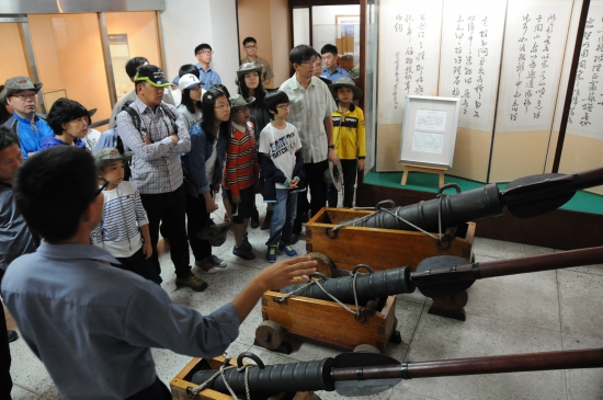 S&T, 해군사관학교 안보 견학