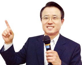 '서울대 교수님'으로 변신한 금융거물들 첫 강의…권혁세 前금융감독원장
