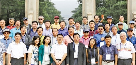 고교 교장단, 中 화동지역 답사