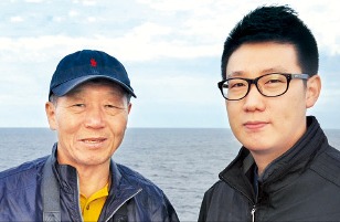 남청도 해양대 교수(왼쪽)와 이승헌 현대글로비스 대리. 