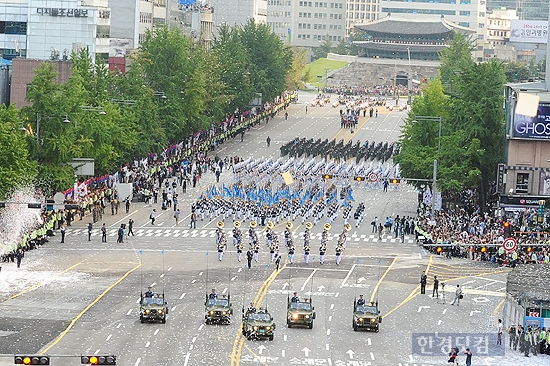 [포토] 건군 65주년 국군의날 시가행진