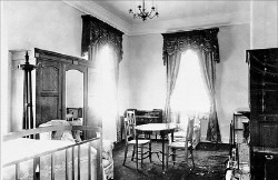 오래된 사진 속에 담긴 조선호텔 스위트룸.

 