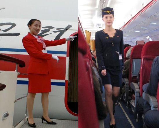 북한 고려항공 승무원들의 유니폼이 달라졌다. 중국의 북한 전문 여행사 '고려여행사'는 11일 공식 페이스북에 새 유니폼을 입은 고려항공 여승무원의 모습을 게재했다.(오른쪽 사진) 사진에서 승무원의 왼쪽 가슴에 달린 김정일 배지와 오른쪽 가슴에 있는 '고려항공' 배지, 특이한 디자인의 모자가 눈에 띈다. 과거 고려항공 승무원 유니폼(왼쪽 사진)은 재킷과 치마 모두 붉은색이었지만, 새 유니폼은 위아래 모두 짙은 감색이며 목깃과 소매, 주머니 부분에 두드러진 스티치 장식을 한 것이 특징이다. 재킷이 전보다 세련됐으며 치마도 과거보다 많이 짧아진 것으로 보인다. 연합뉴스