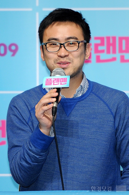 [포토] 성시흡 감독, '영화 많이 사랑해 주세요~'