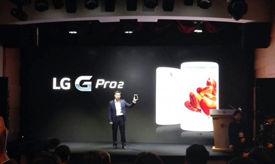 LG전자가 13일 서울 여의도 LG트윈타워에서 신제품 'LG G프로 2' 스마트폰을 공개했다.