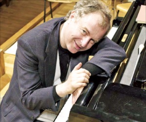 '피아노 교과서' 시프가 들려주는 멘델스존·슈만