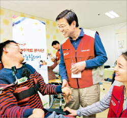 [고객감동브랜드지수(K-CSBI) 1위] 하이마트, 우수한 인력이 핵심 경쟁력…봉사활동 지속