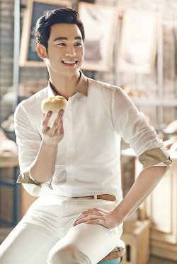김수현은 '치즈빵'·이민호는 '커피' 데이트…열흘만에 3만여명 응모