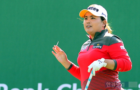 미국여자프로골프(LPGA) 투어에서 활약중인 박인비(26·KB금융그룹)가 화끈한 '버디-쇼'를 선보이며 마지막 라운드 역전 우승으로 올 시즌 첫 승을 달성했다. 유정우 기자 / 사진=엑스포츠뉴스DB.