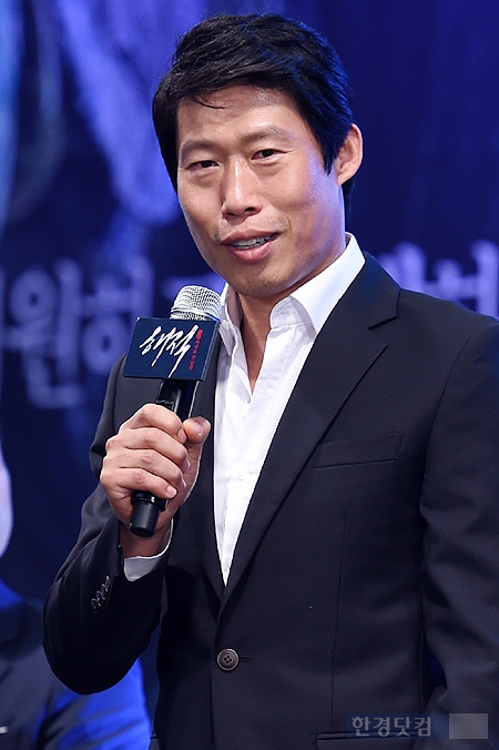 '해적' 유해진 "작품 속 막내역할 많이 맞아 짜릿~"