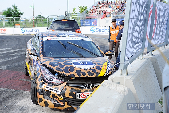 [단독포착] '무한도전 레이싱' 노홍철, '속도 제어하지 못하고 사고'