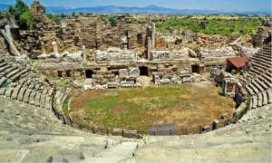 시데에 남아 있는 로마시대 원형극장.